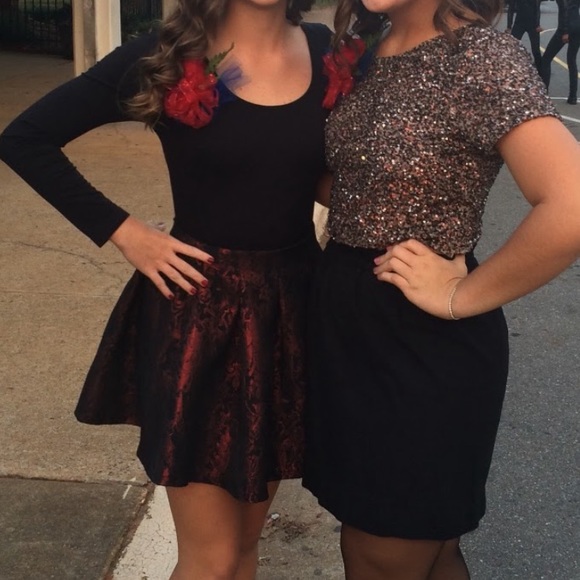 She & Sky Formal Mini Skirt - Picture 2 of 2